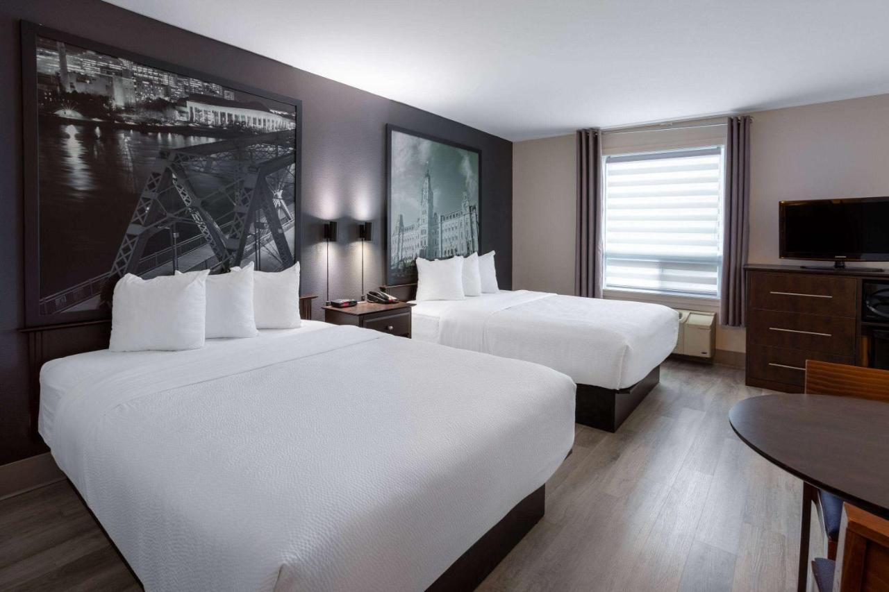 Super 8 By Wyndham Quebec City Quebeque Exterior foto